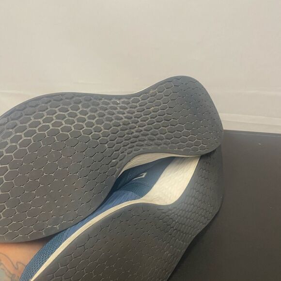 New Balance Fresh Foam Roav - Picture 3 of 5